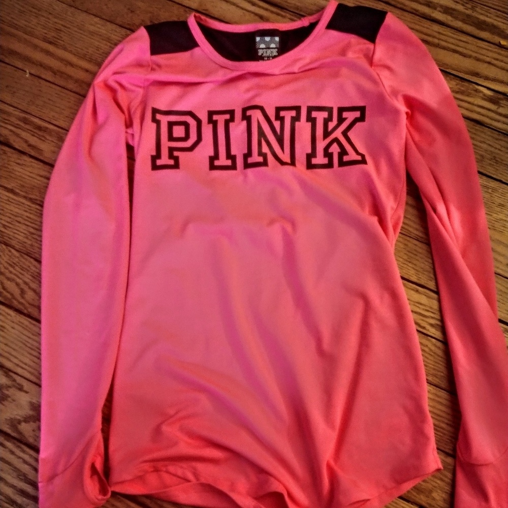 VS pink workout shirt